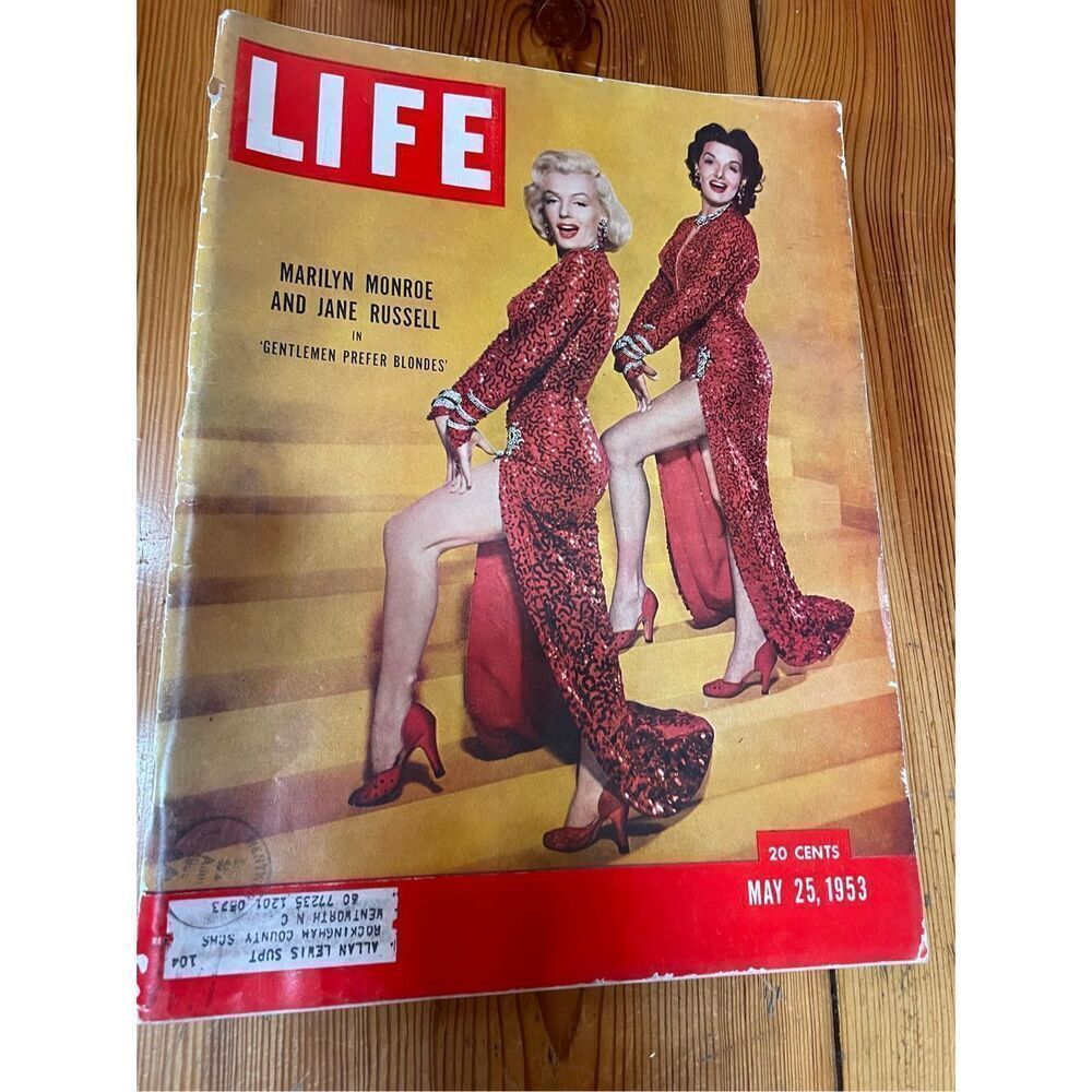 Life Magazine x5 - Picture 4 of 5